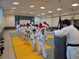 e320221217photoparcnoelnoelkarate 1223